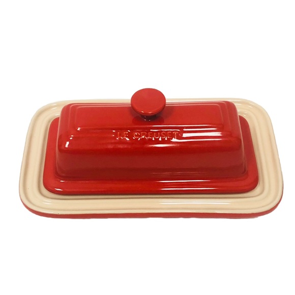 Le Creuset Kitchen Le Creuset Stoneware Butter Dish Poshmark